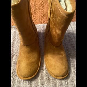 Arizona Jean Co brown boots. NWT size 6